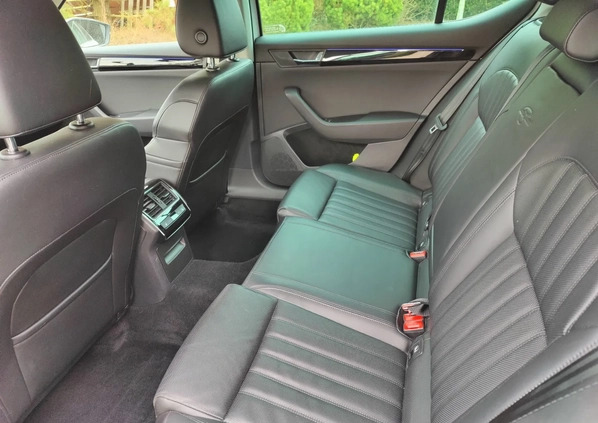 Skoda Superb cena 87400 przebieg: 138200, rok produkcji 2016 z Mikołów małe 277